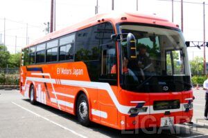 EVモーターズ・ジャパン「V8-Coach Bus」