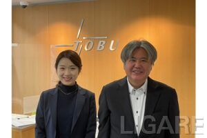沿線価値創造統括部の吉川氏と青木氏（左から）：東武鉄道提供