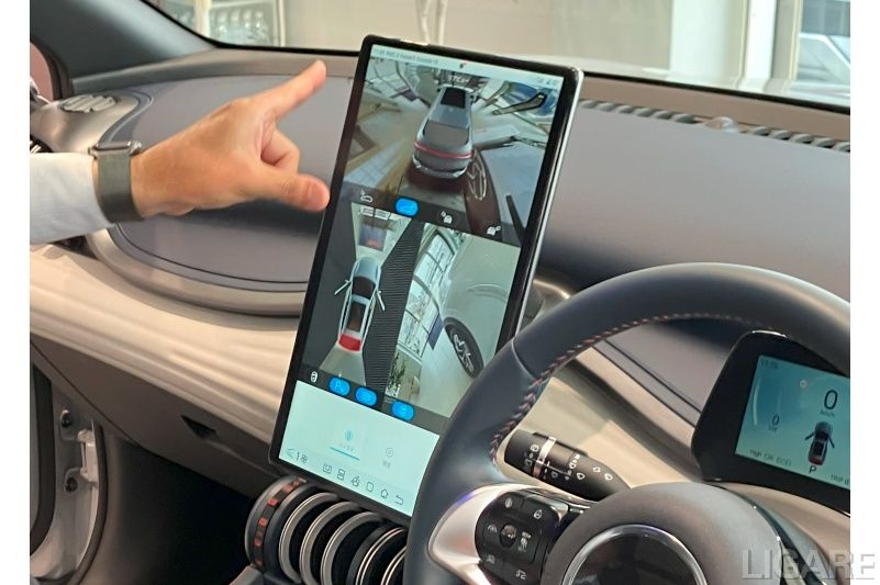 縦向きにすると後ろからの視点が加わる