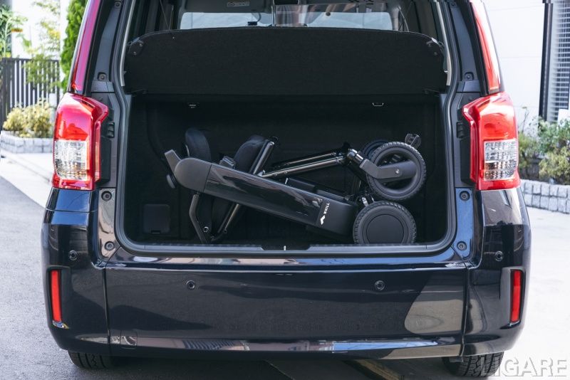 折り畳める「WHILL Model F」は車載が可能だ