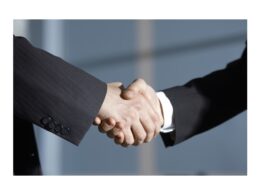 日産、ルノーと相互15%出資