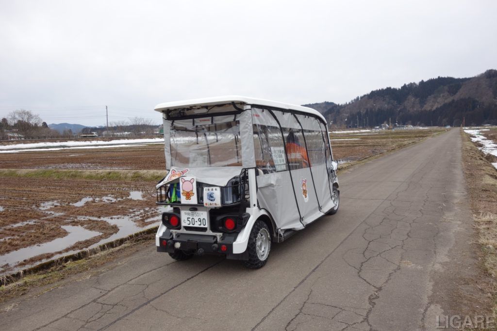 専用レーンでレベル4の自動運転をするこあにカー