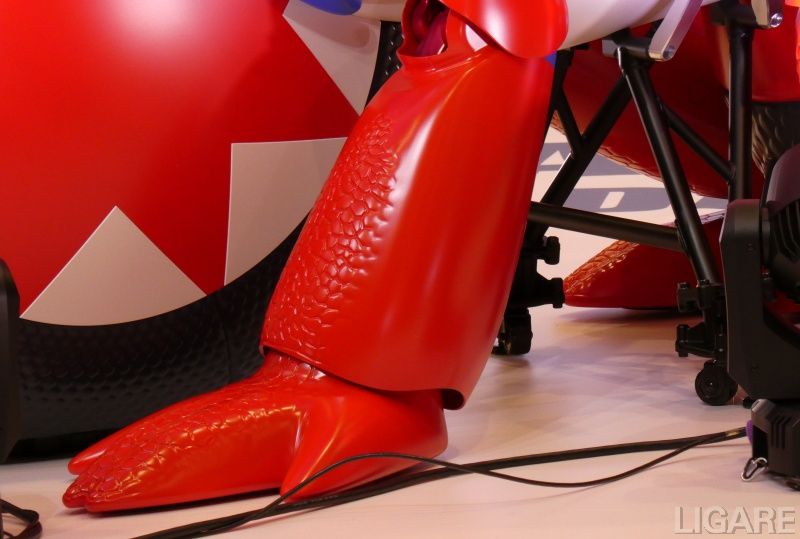 コライドンの前足。テクスチャにもこだわった。