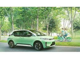DiDiとBYDが共同開発したEV「D1」
