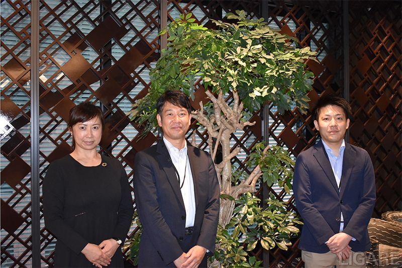 三菱地所レジデンスの経営企画部 三輪弘美氏、クオリティ業務部の田中正祥氏、熊谷彰宏氏(左から)