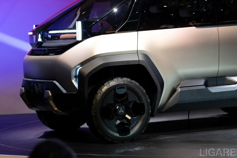MITSUBISHI D:X Concept