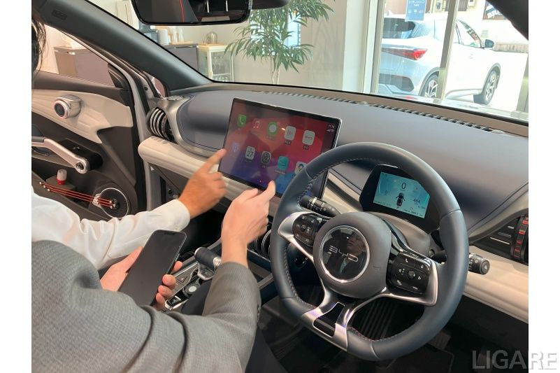 車内エンタメ充実でスマートフォンとも連携