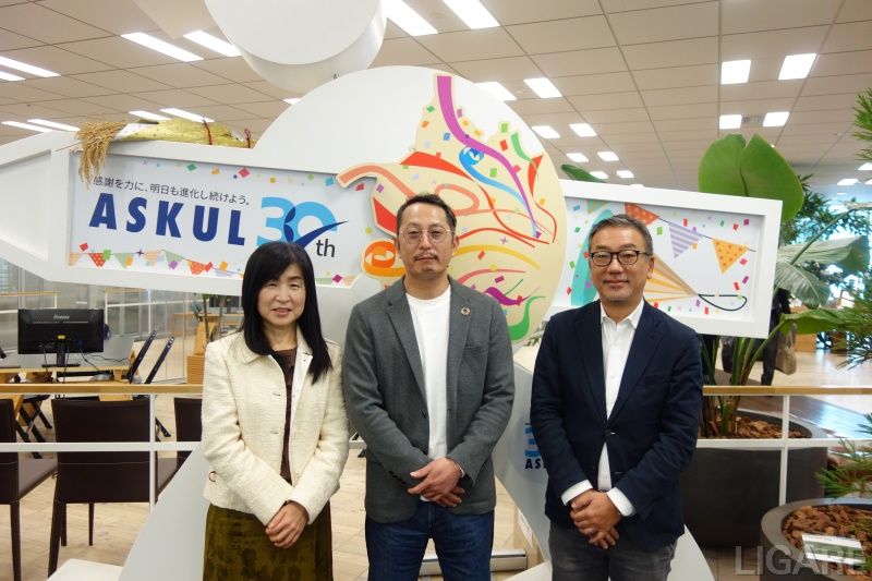 左から立花氏、服部氏、東氏