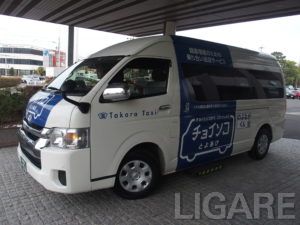 豊明市内を走るチョイソコバス車両
