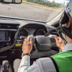 「J-EPICS」技術により、少ないハンドル操作で車が動かせるため、異形ハンドルも可能になる