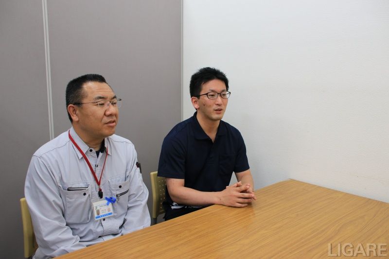 赤磐市建設課・主幹 行正氏(左)地域整備推進室・主任 須波氏(右)