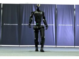 三菱自が人間型ロボ開発と量産で協業