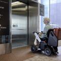 WHILL、成田空港でエレベーターと連携した自動運転の実証実験実施へ