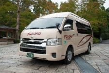 NearMeと彌榮自動車、京都定額観光シャトルの試験運行開始