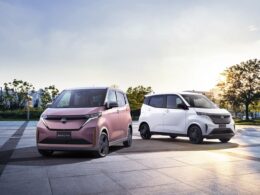 日産、軽EV「サクラ」をマイナーチェンジ。AC100V電源の追加などで実用性を向上