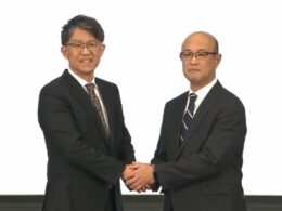トヨタ佐藤恒治氏(現社長)と近健太氏(新社長)