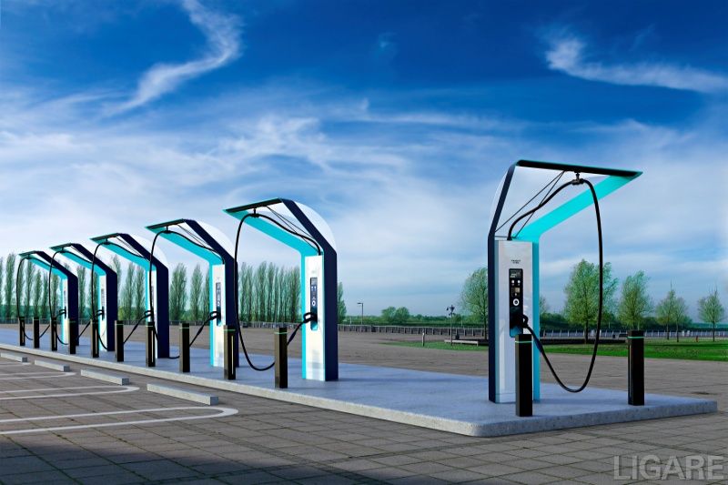 グッドデザイン賞を受賞した新型急速充電器