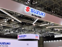 【JMS2025】牛糞が未来のクルマを動かす? スズキがインドで見据える「By Your Side」なカーボンニュートラル戦略