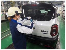 スズキ、相良工場に作業分析AI「Ollo Factory」を導入 動画解析で熟練技能の継承とリアルタイム異常検知を実現