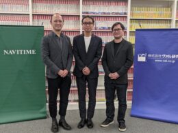 左からナビタイム 小田中氏、同社 森氏、ヴァル研究所 見川氏