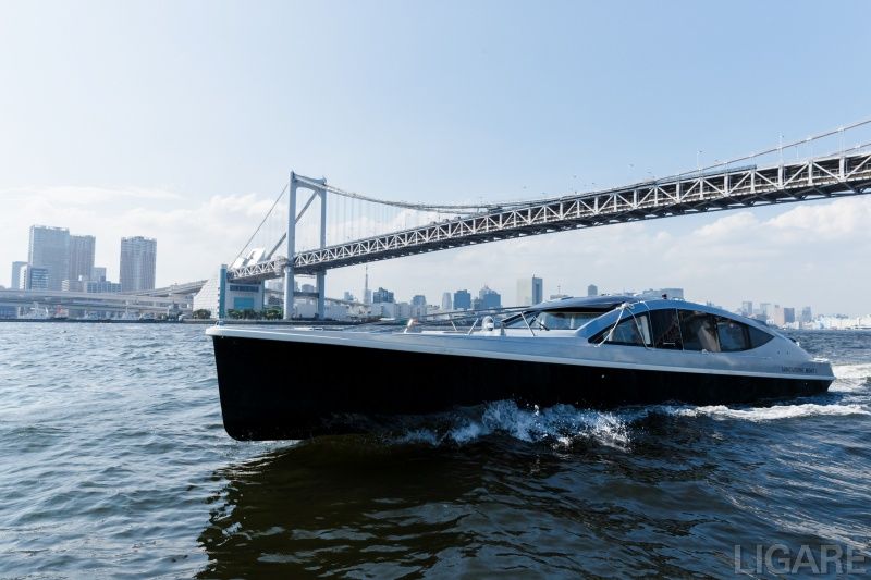 「羽田空港アクセス船」の実証に使用するリムジンボート