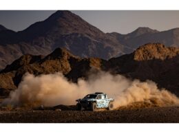 TOYOTA GAZOO Racing、2027年ダカールラリーにFCEV(燃料電池車)のハイラックスで参戦